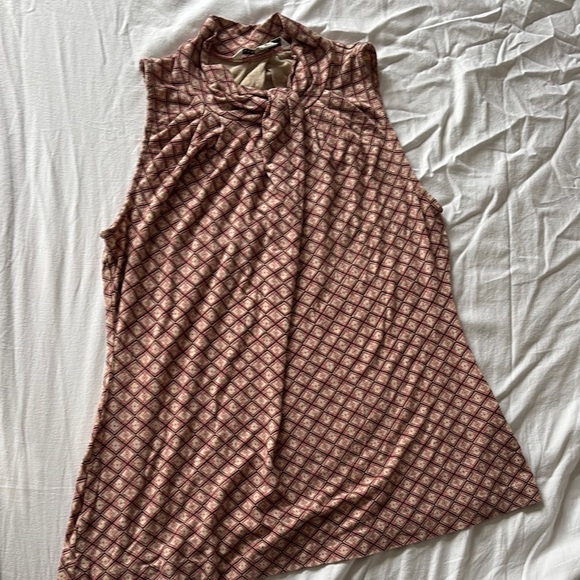 Banana Republic Sleeveless Tie Neck Blouse | Geo Print | Size S - Picture 1 of 5